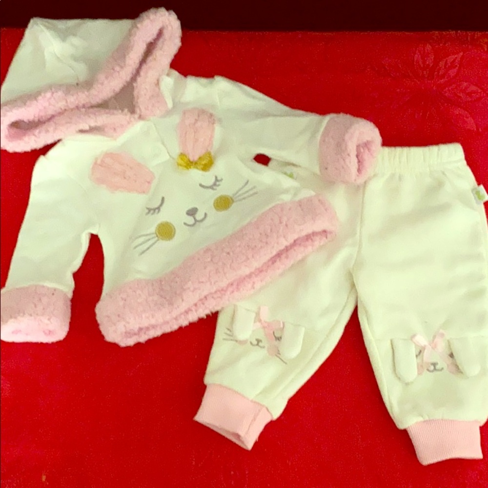 White and pink rabbit sweat outfit for baby